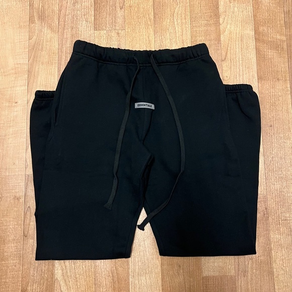 Essentials Sweatpants - Brand New - Picture 5 of 7